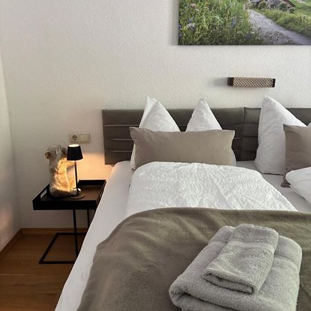 Lechtaler Alpenblick Landeck - Privatzimmer & Ferienwohnung エクステリア 写真