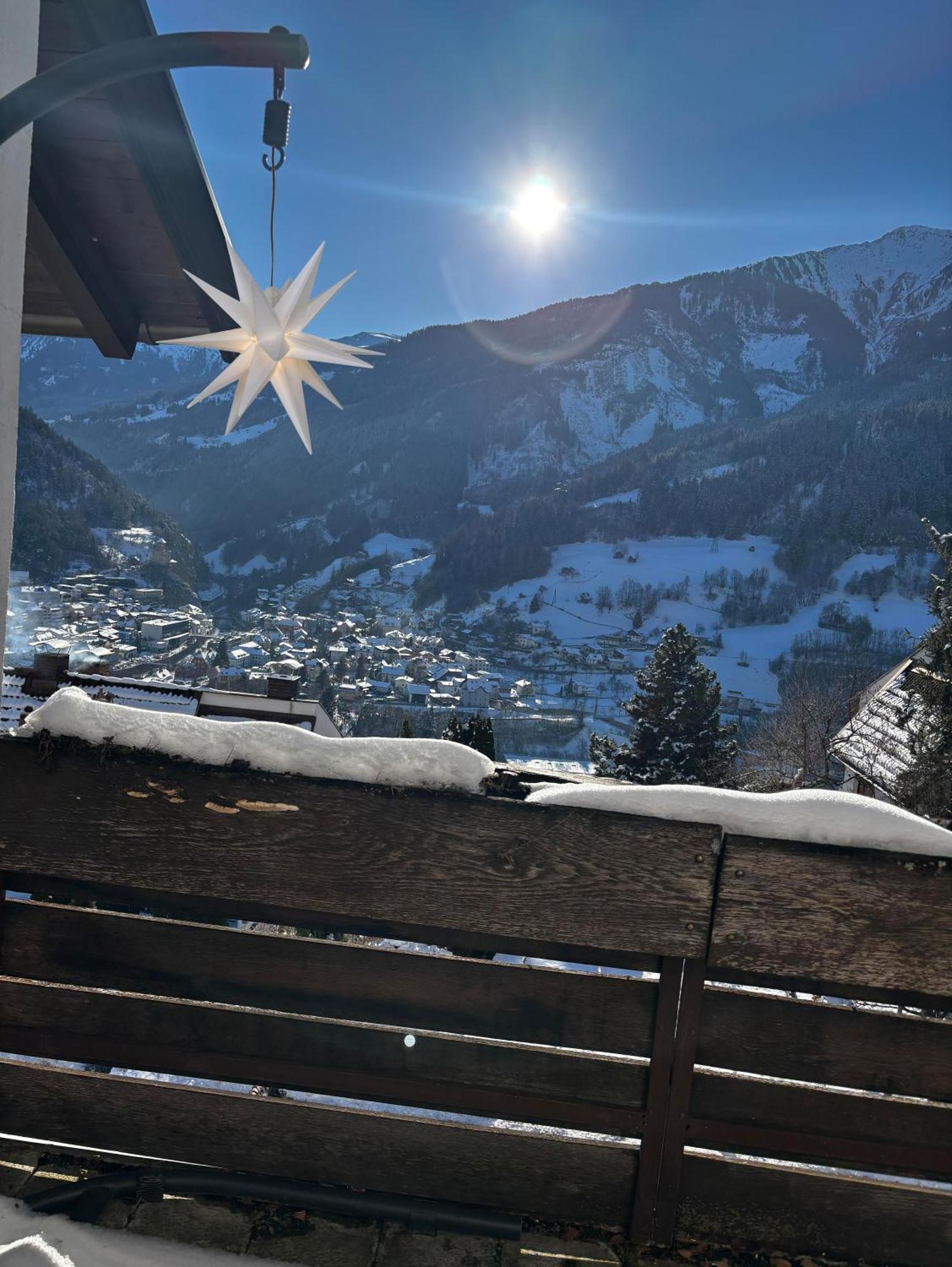 Lechtaler Alpenblick Landeck - Privatzimmer & Ferienwohnung エクステリア 写真