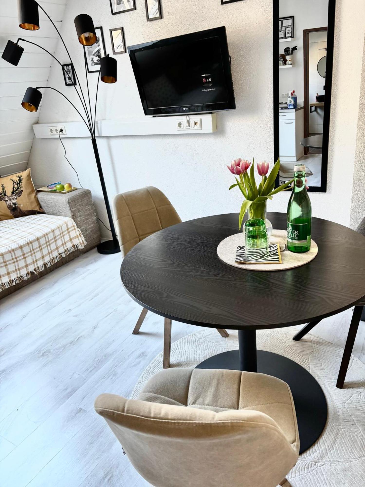 Lechtaler Alpenblick Landeck - Privatzimmer & Ferienwohnung エクステリア 写真