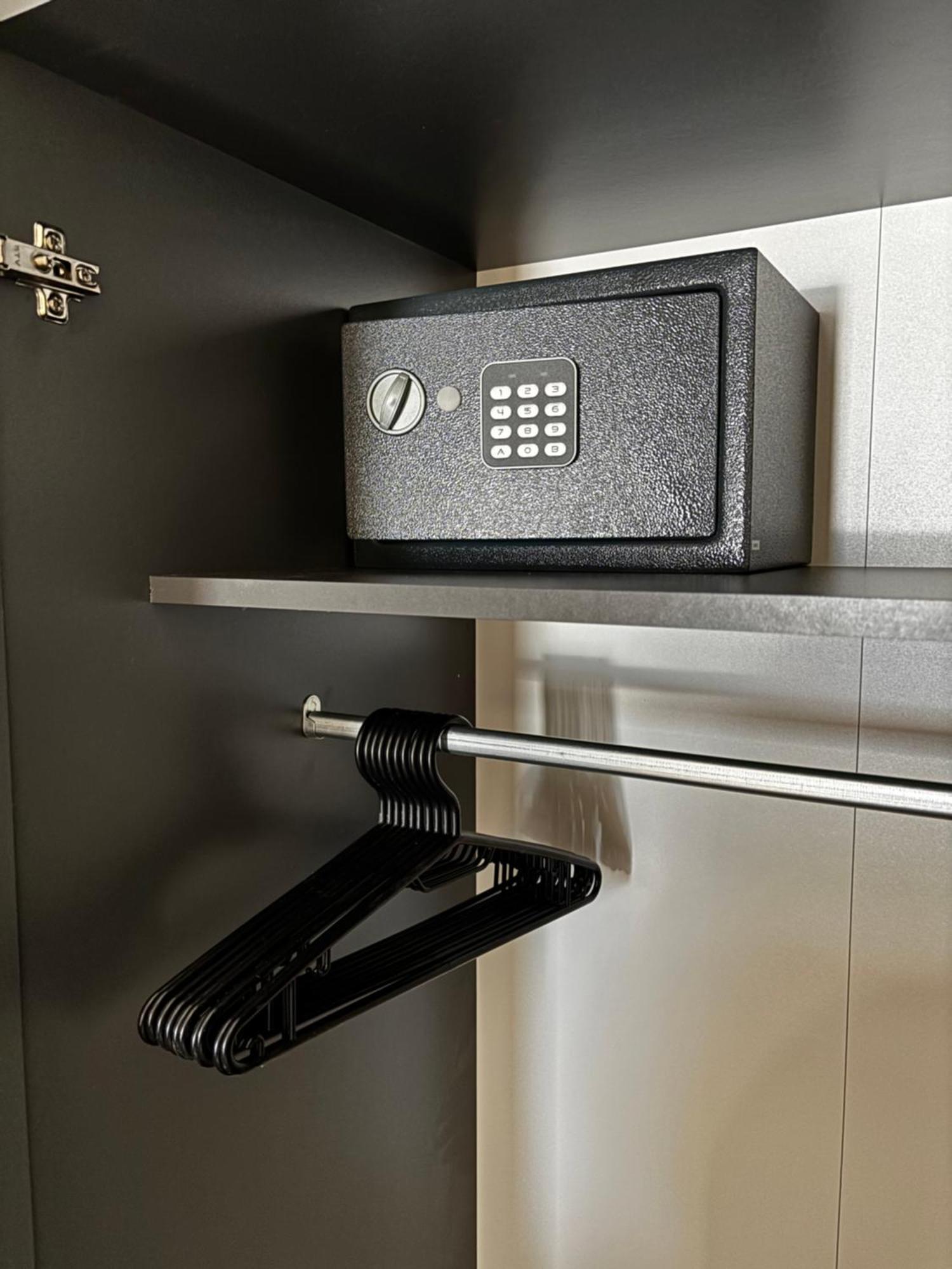 Lechtaler Alpenblick Landeck - Privatzimmer & Ferienwohnung エクステリア 写真