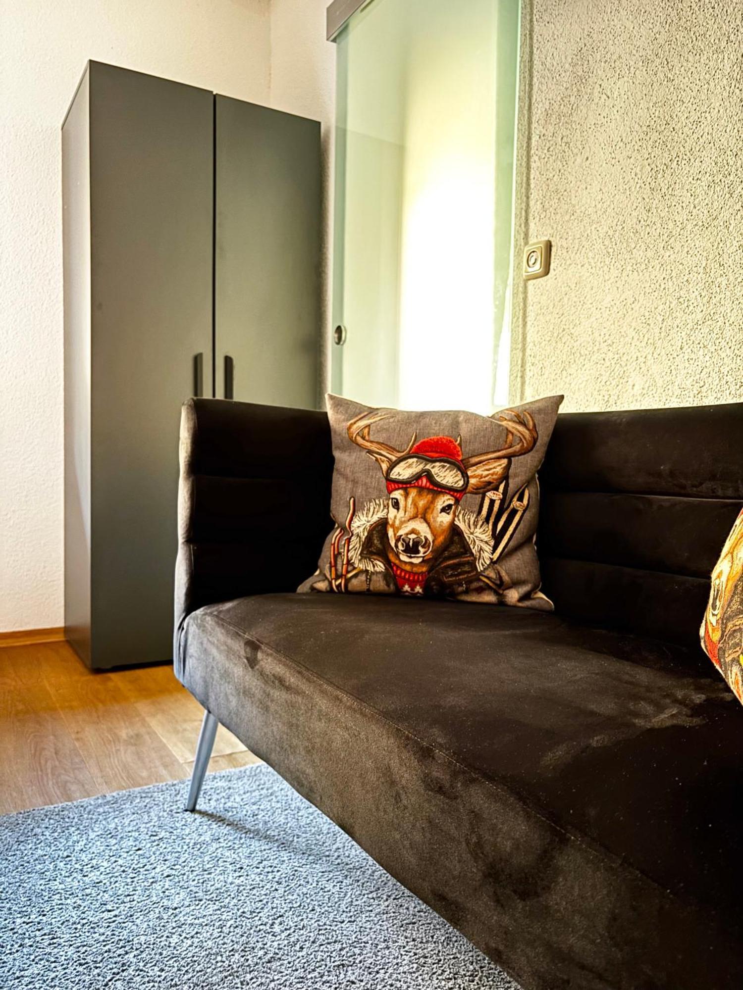 Lechtaler Alpenblick Landeck - Privatzimmer & Ferienwohnung エクステリア 写真
