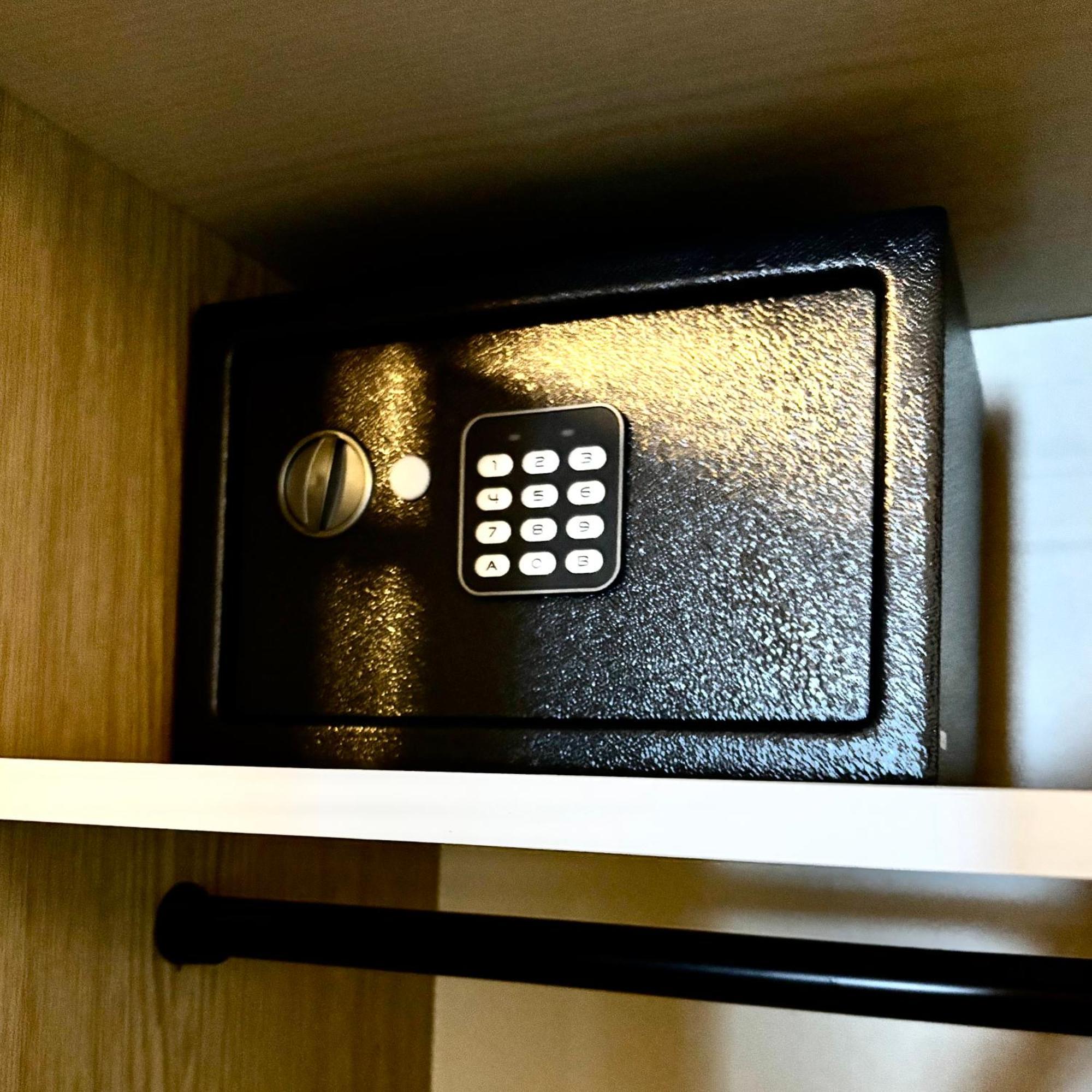 Lechtaler Alpenblick Landeck - Privatzimmer & Ferienwohnung エクステリア 写真